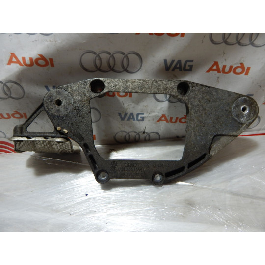 Кронштейн редуктора AUDI A4 8K0599287G 2008-2017