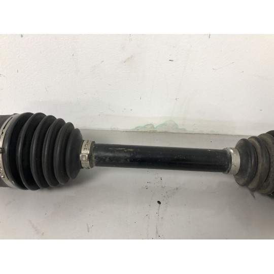 Піввісь передня права JEEP GRAND CHEROKEE 52104590AA 2005-2010