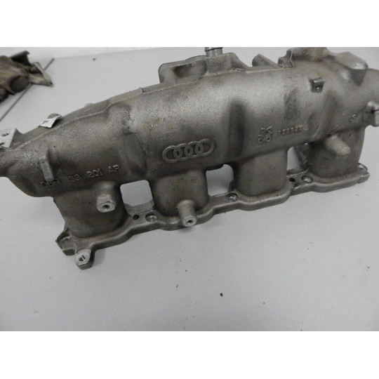 Впускной коллектор 2.0 TFSI AUDI Q5 06H133201AR 2008-2016