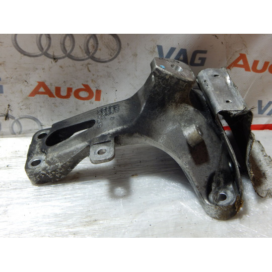 Кронштейн подушки двигателя AUDI A4 8K0199308AQ 2008-2012