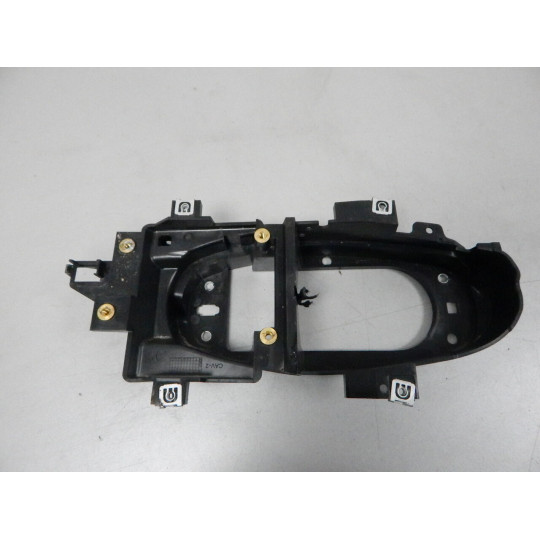 Кронштейн ручки коробки передач AUDI A4 8W1863531 2016-2022