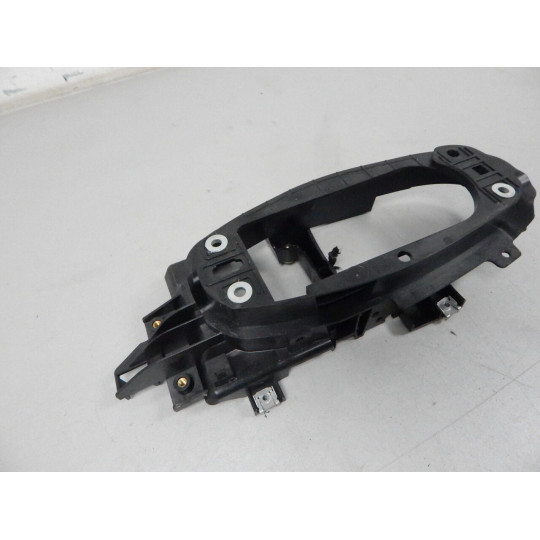 Кронштейн ручки коробки передач AUDI A4 8W1863531 2016-2022