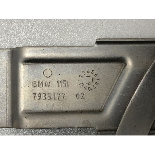 Кронштейн дополнительного насоса BMW 3 11517935177 2019-