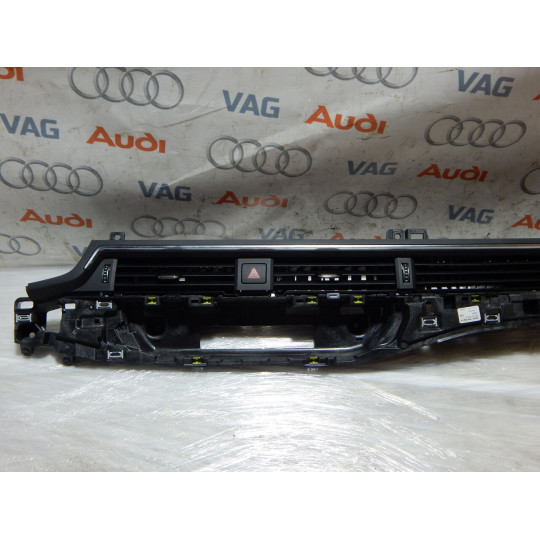 Повітряний дефлектор AUDI A4 8W1820902E 2016-2020