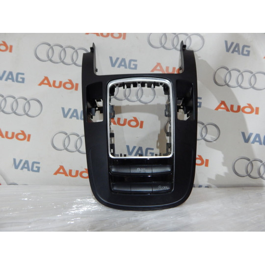 Центральна консоль AUDI A4 8K0864261F 2011