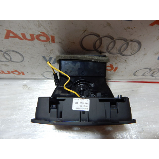 Воздушный дефлектор задний AUDI A4 8W0819203B 2016-2020