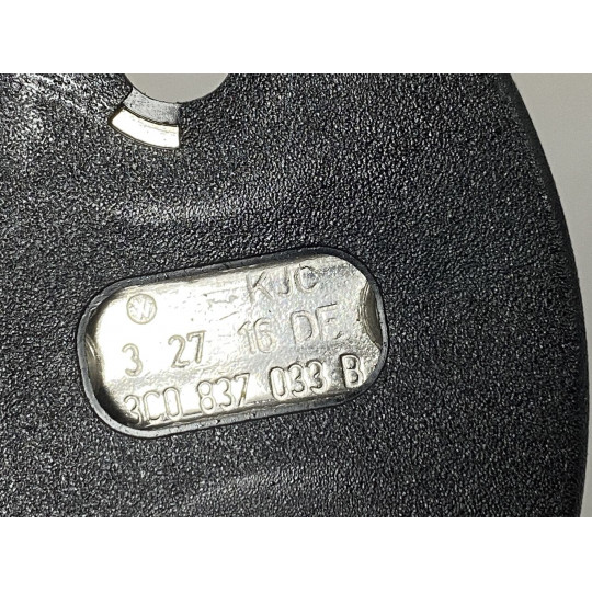 Стопорная скоба дверей AUDI A4 3C0837033B 2016-2022