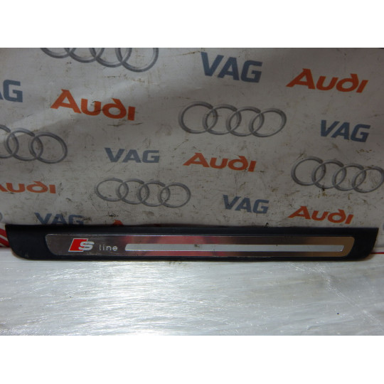 Передняя правая накладка порога S-Line AUDI A4 8K0853374 2008-2016