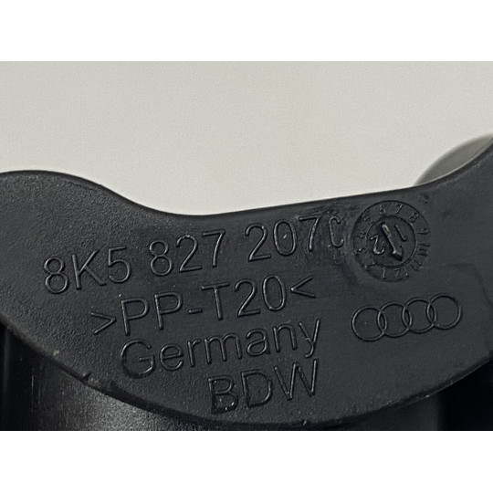 Замикаюча панель обшивки кришки багажника AUDI A4 8K5827207C 2008-2016