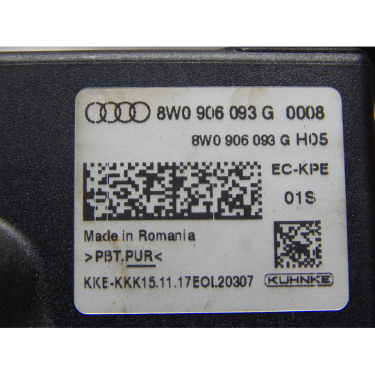 Блок керування паливним насосом AUDI A4 8W0906093G 2016-2020