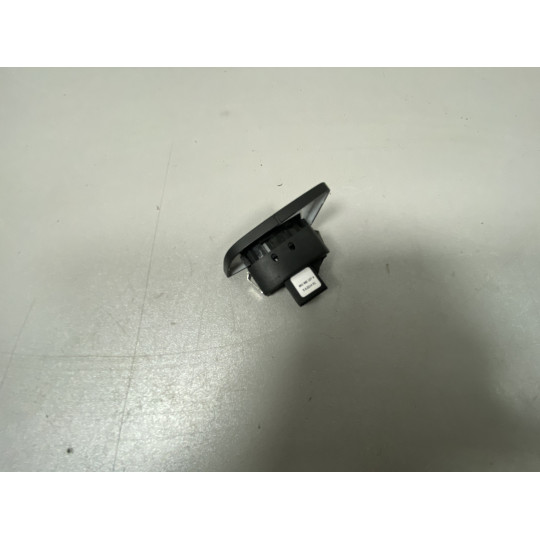 Кнопка замку дверей AUDI Q5 8R0962107A