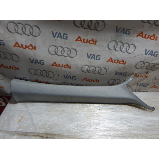 Накладка салона правая AUDI A4 8W0867234B 2016-2020