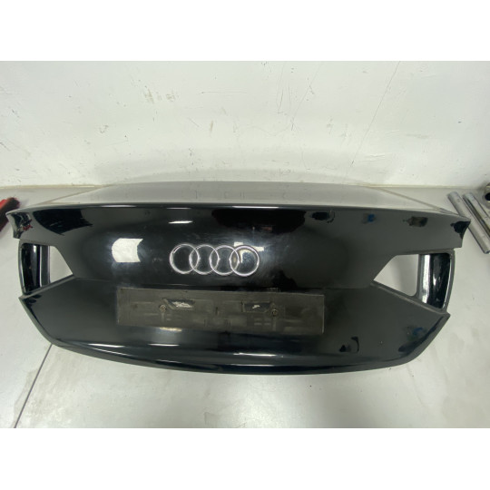 Кришка багажника AUDI A4 8K5827023AE