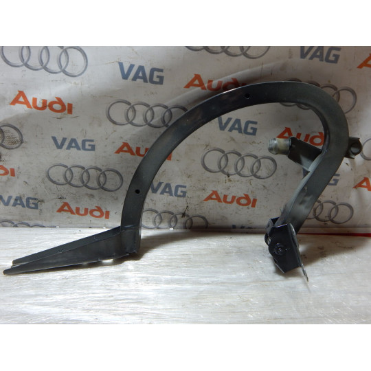 Петля з дугою кришки багажника права AUDI A4 8W5827306A 2016-2020