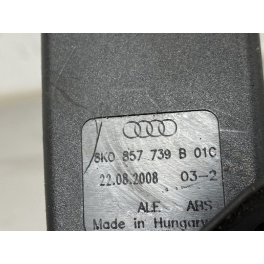 Замок ременя безпеки AUDI A4 8K0857739B