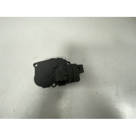 Моторчик заслонки печки AUDI A4 K9749005 2008-2016