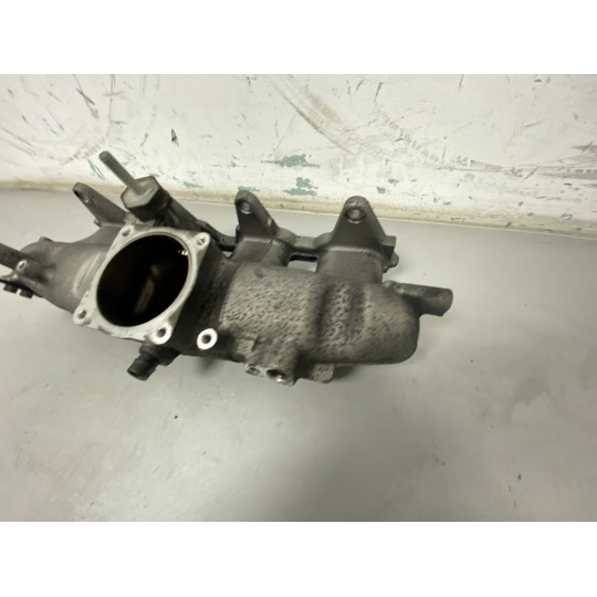 Впускной коллектор 2.0 TFSI AUDI Q5 06H133201AR 2008-2016