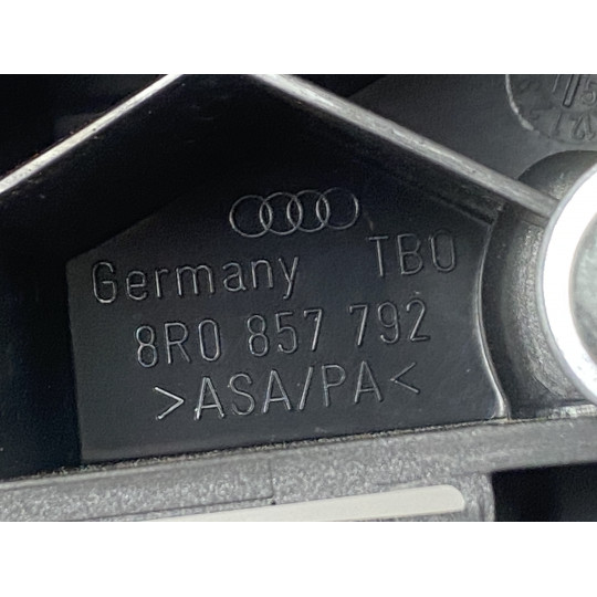 Правый направник ремня безопасности AUDI Q5 8R0857792 2008-2016