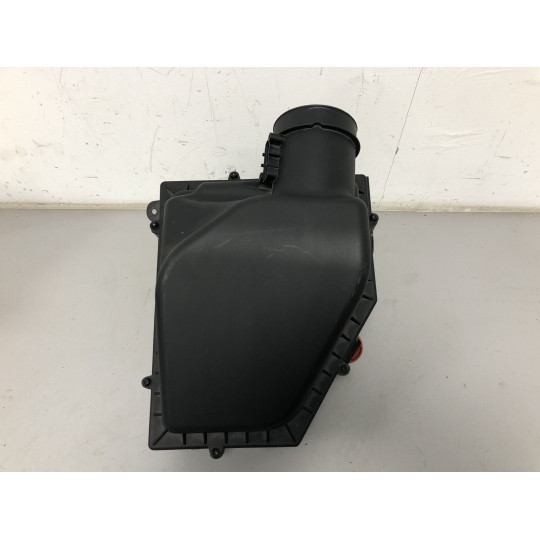 Корпус воздушного фильтра 2.0 (дефект) BMW X3 G01 13718620473 2021-