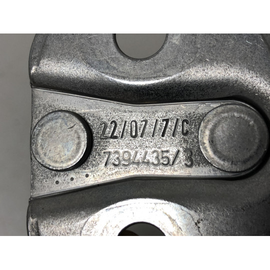 Скоба замку BMW X3 G01 51217394435 2021-