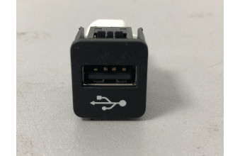 Гнездо USB BMW 3 G20 84109229294 2019-