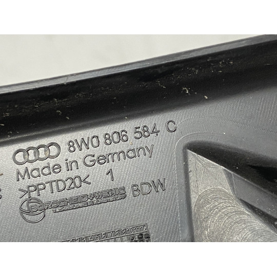 Накладка стойки правой AUDI A4 8W0806584C 2016-2022