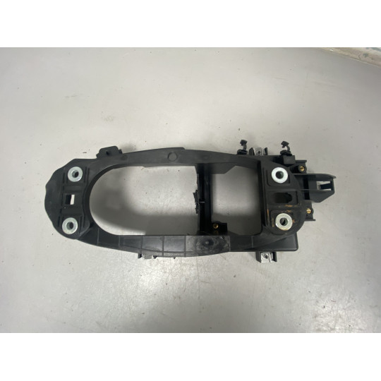 Кронштейн ручки коробки передач AUDI A4 8W1863531 2016-2022