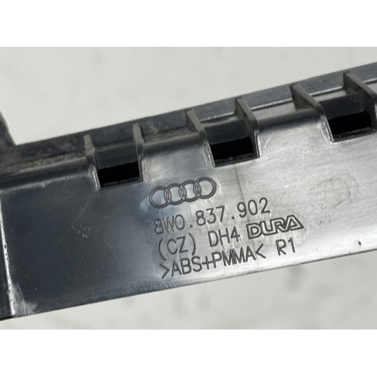 Накладка наружной двери справа AUDI A4 8W0837902 2016-2022