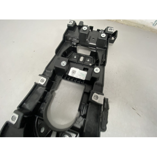 Кронштейн ручки коробки передач AUDI Q5 80B863531A 2016-2022