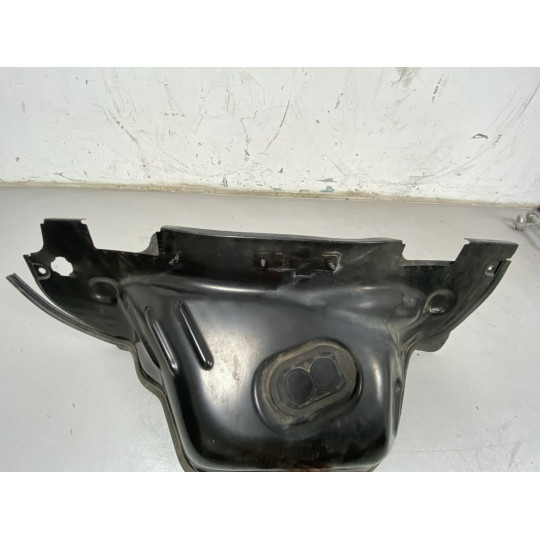 Отводной короб AUDI A4 8W0819523F 2016-2022