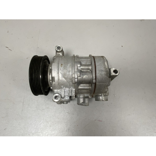 Компресор кондиціонера AUDI A4 4M0816803 2016-2022