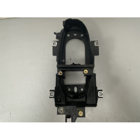 Кронштейн ручки коробки передач AUDI A4 8W1863531A 2016-2022