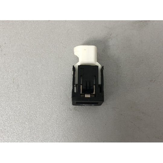 Гніздо USB BMW 3 G20 84109229294 2019-