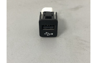 Гнездо USB BMW 3 G20 84109229294 2019-