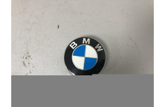 Емблема кришки двигуна BMW 3 G20 11147788967 2019-