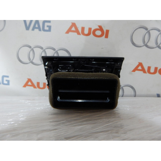 Воздушный дефлектор AUDI A4 8K0819203H 2013