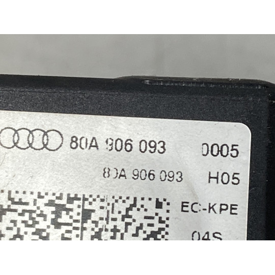 Блок управления топливным насосом AUDI Q5 80A906093 2016-2022