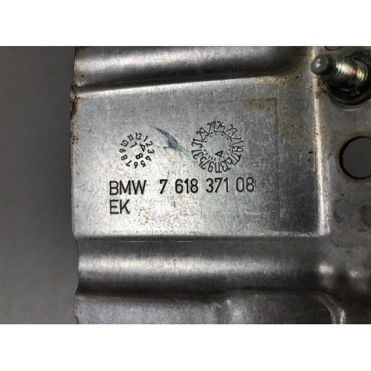 Теплоизоляция выпускного коллектора BMW X3 G01 11658684919 2017-