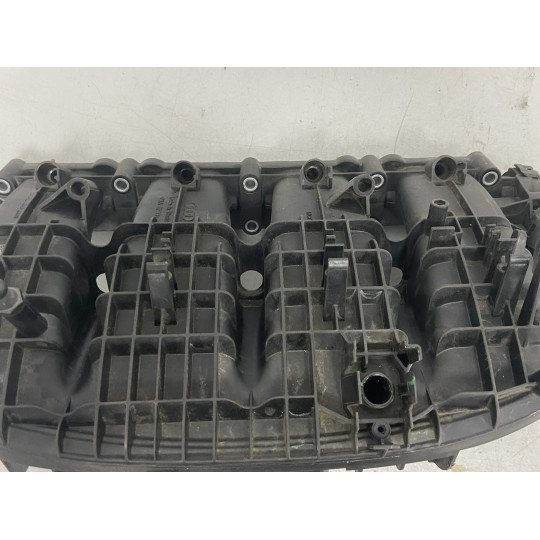 Впускний колектор 2.0 TFSI AUDI A4 06L133201FR 2016-2022