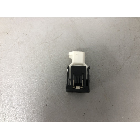 Гніздо USB BMW X3 G01 84109229294 2017-