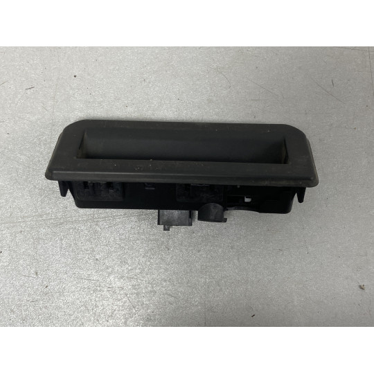 Кнопка крышки багажника AUDI Q5 6V0827566 2016-2022