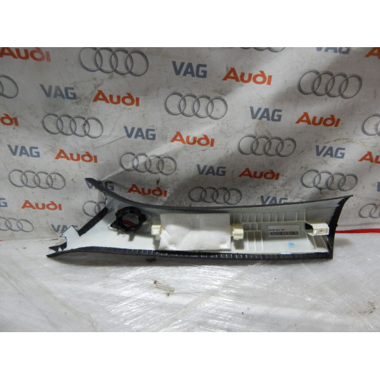 Накладка салону права AUDI А3 8V5867234A 2015-2021