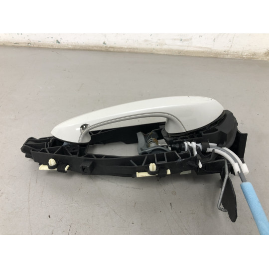 Передняя внешняя левая дверная ручка BMW X3 G01 51217401205 2017-