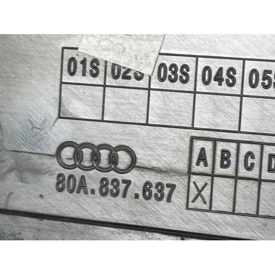 Накладка передніх дверей ліва зовнішня AUDI Q5 80A837637A 2016-2022