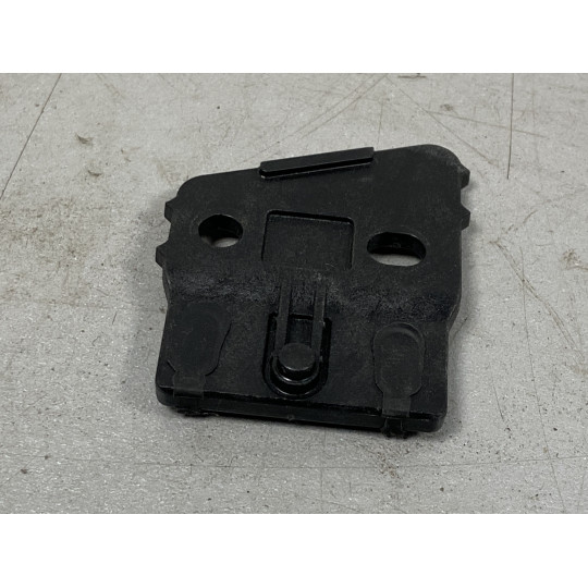 Кронштейн накладки дверей AUDI A5 8W8853588 2016-2022