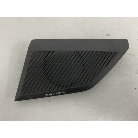 Решетка динамика торпеды BANG & OLUFSEN AUDI Q3 83A857227 2019-