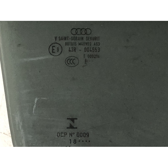 Скло дверей задніх праве 18 рік AUDI Q5 80A845206A 2016-2022