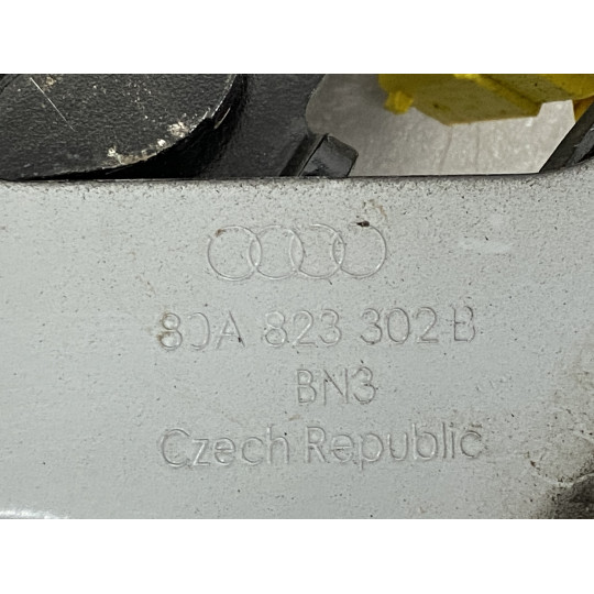 Петля капота права AUDI Q5 80A823302B 2016-2022