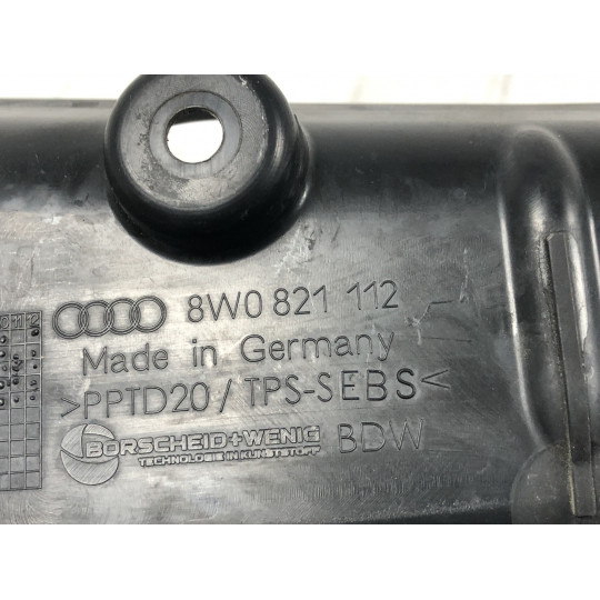 Шумоізоляція крила права AUDI A4 8W0821112 2016-2022