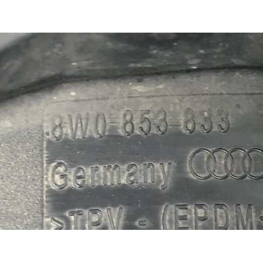 Спойлер підкрилка лівий AUDI A4 8W0853833 2016-2022